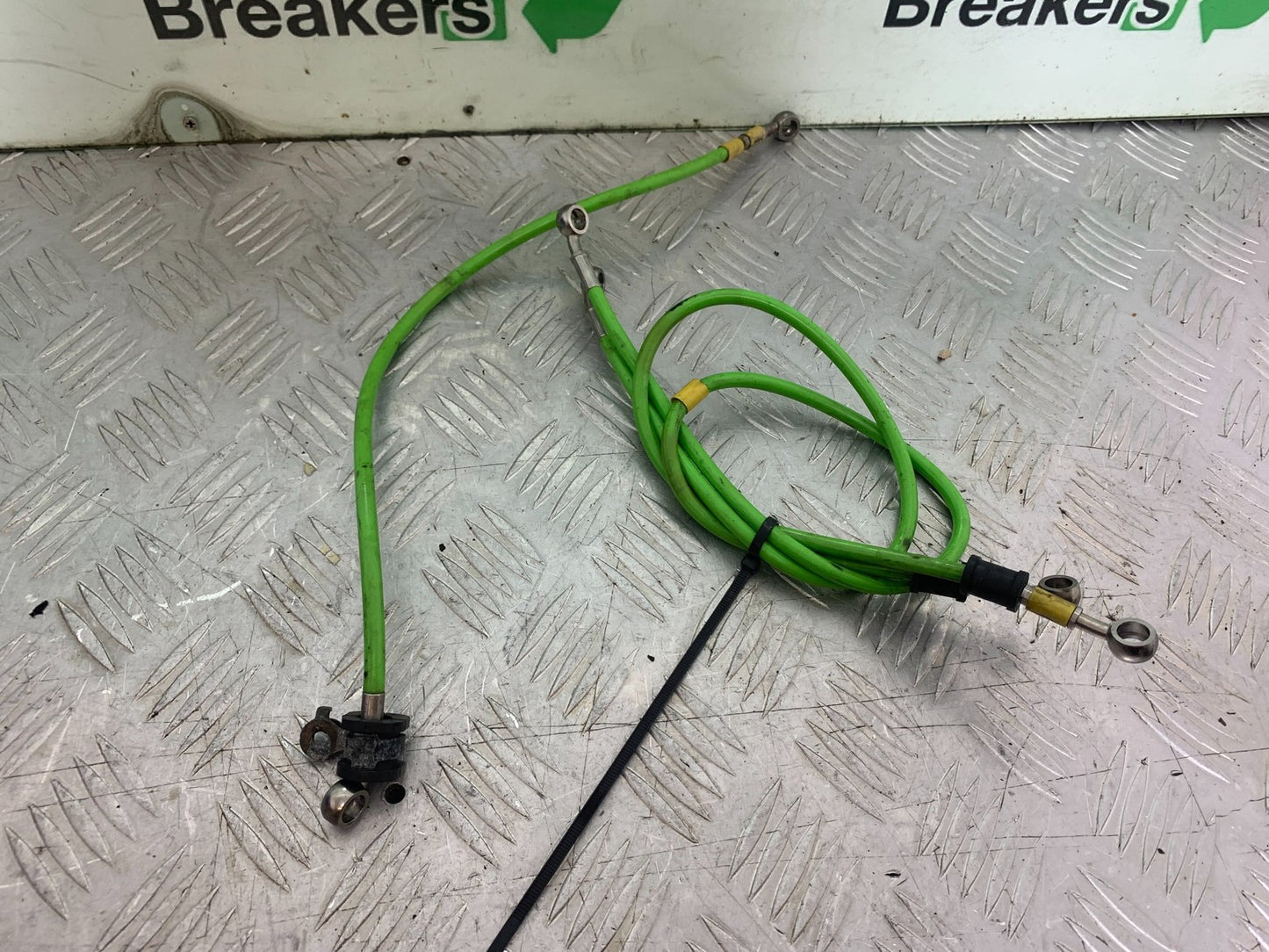 HONDA CBR1000 rr FIREBLADE FRONT AND REAR BRAKE LINES  YEAR 2006 (CMB1220)