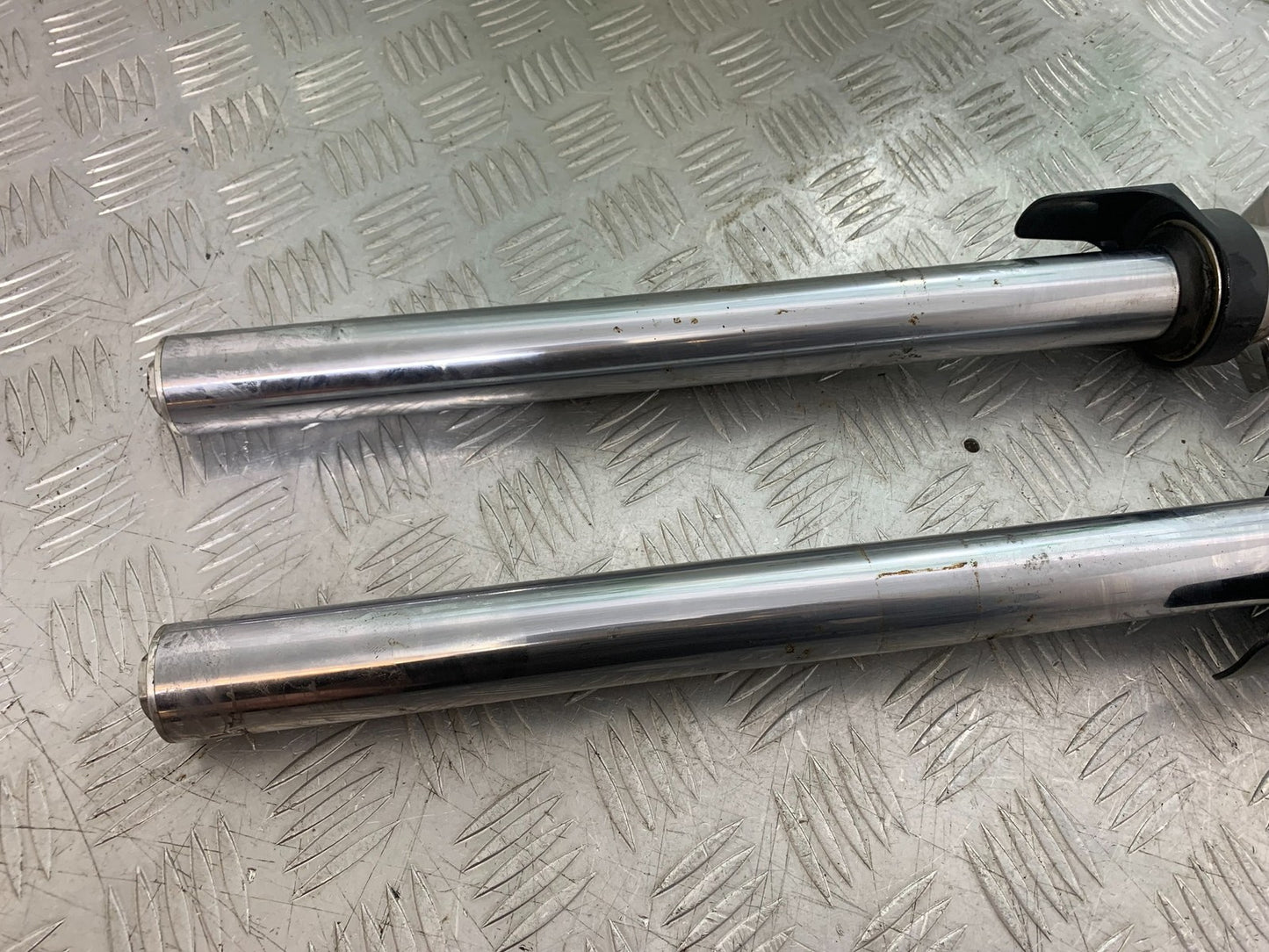 SUZUKI GSF600 GSF 600 BANDIT FORKS  2000-2004 (CMB1269)