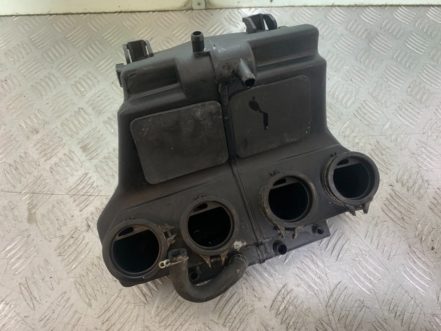 SUZUKI RF900 RF 900 AIRBOXYEAR 1994-1999 CMB1326