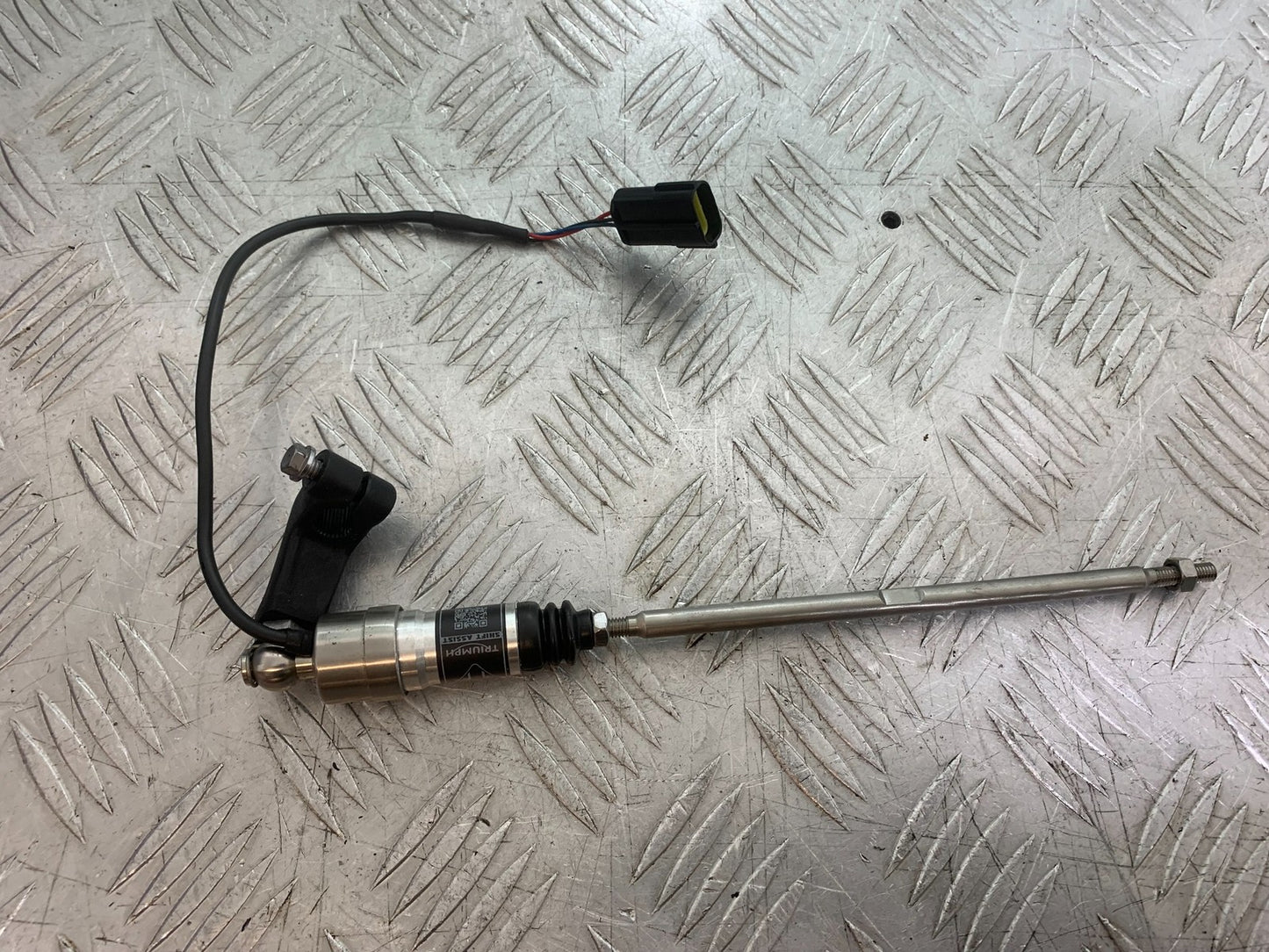 TRIUMPH TRIDENT 660 QUICKSHIFTER   YEAR 2021-2024 (CMB1295)