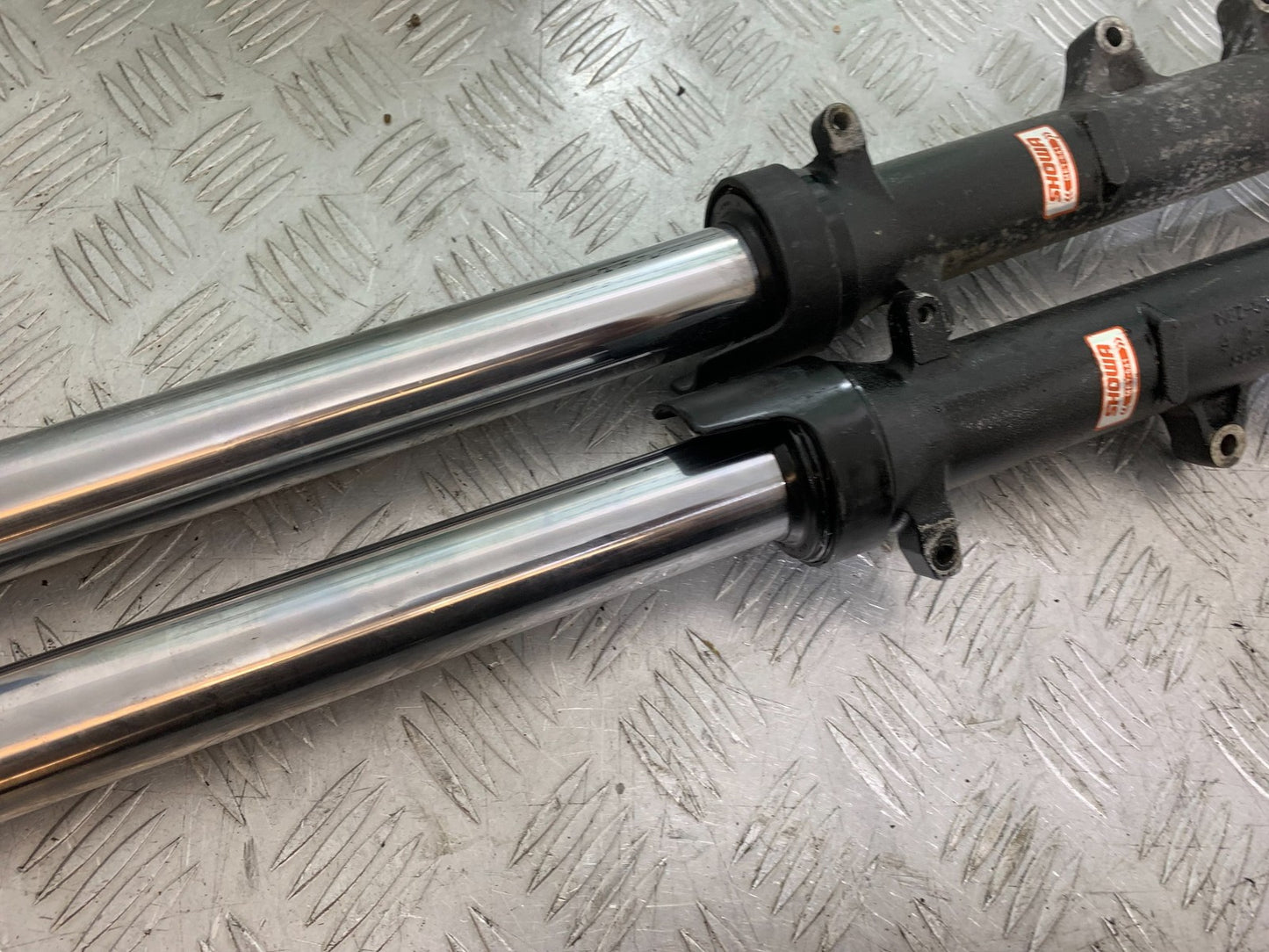 HONDA CBF600 CBF 600 FORKS  YEAR 2004-07  (CMB1305)