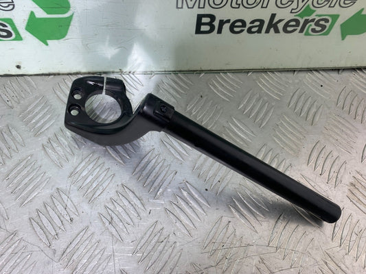 TRIUMPH 1050 SPRINT GT RIGHT HANDLEBAR   YEAR 2010-2016 (CMB1250)