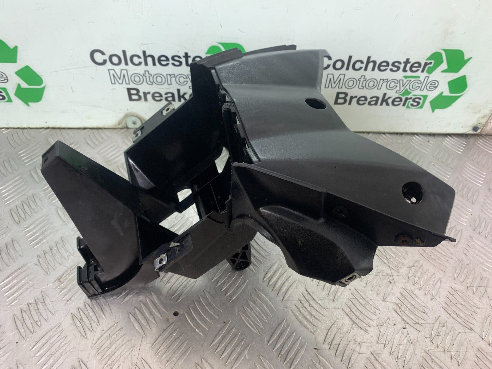 NECO ALEXONE 125 FAIRING BRACKET   YEAR 2016-2022  (CMB1273)