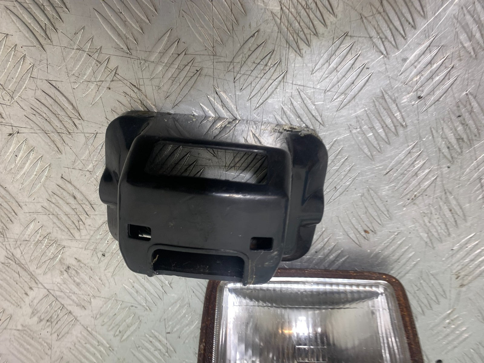 HONDA CG125 CG 125 HEADLIGHT  YEAR 1998-2000 (CMB1282)