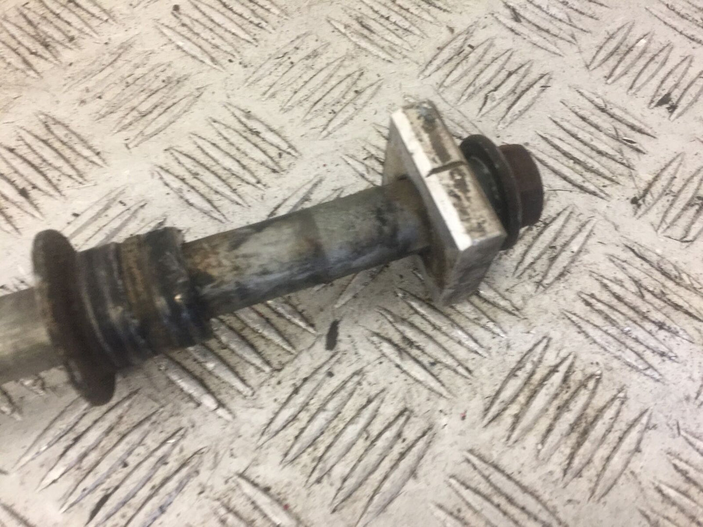 HONDA CRF1000 AFRICA TWIN REAR WHEEL SPINDLE  YEAR 2016-2019 (STOCK 695)