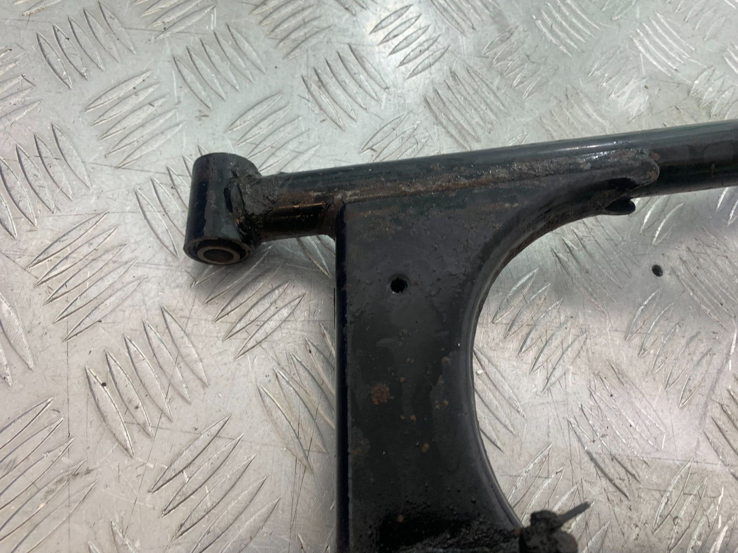 SUZUKI GP100 GP 100 SWINGARM  YEAR 1978-1988 (CMB1259)