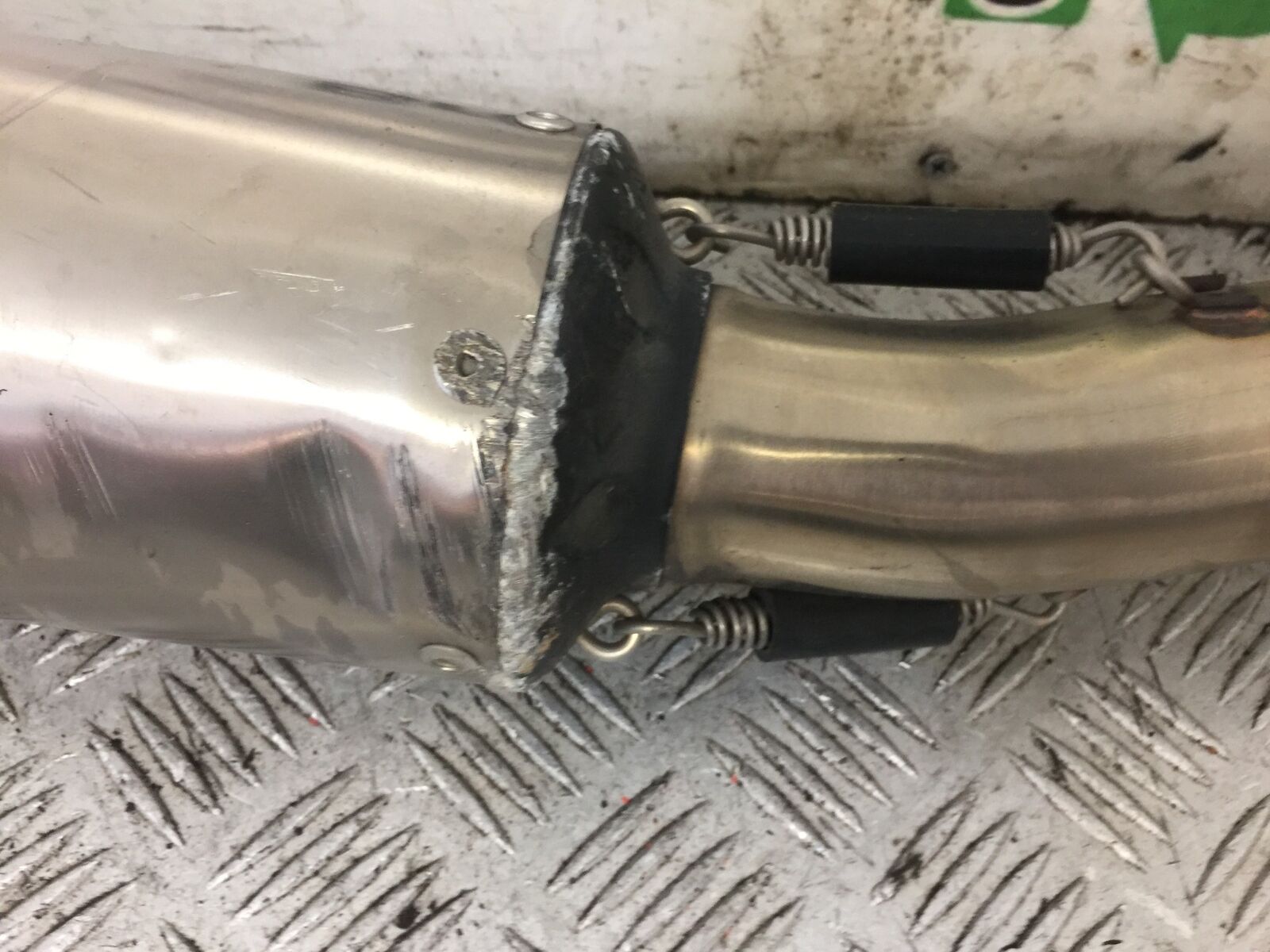 YAMAHA FZS1000 FAZER 1000 FZ1 SILENCER (DAMAGED) YEAR 2000-05 (STOCK 714)