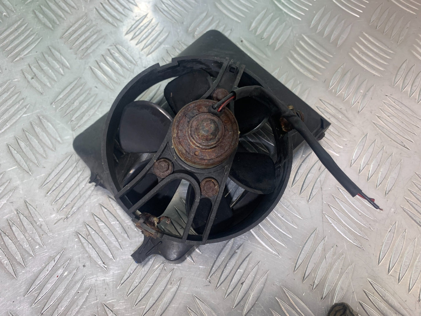 BMW K1200 K 1200 LT RADIATOR FAN   YEAR 1999-07 (CMB1138)