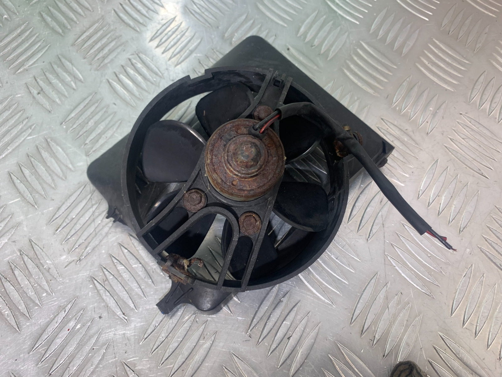 BMW K1200 K 1200 LT RADIATOR FAN   YEAR 1999-07 (CMB1138)