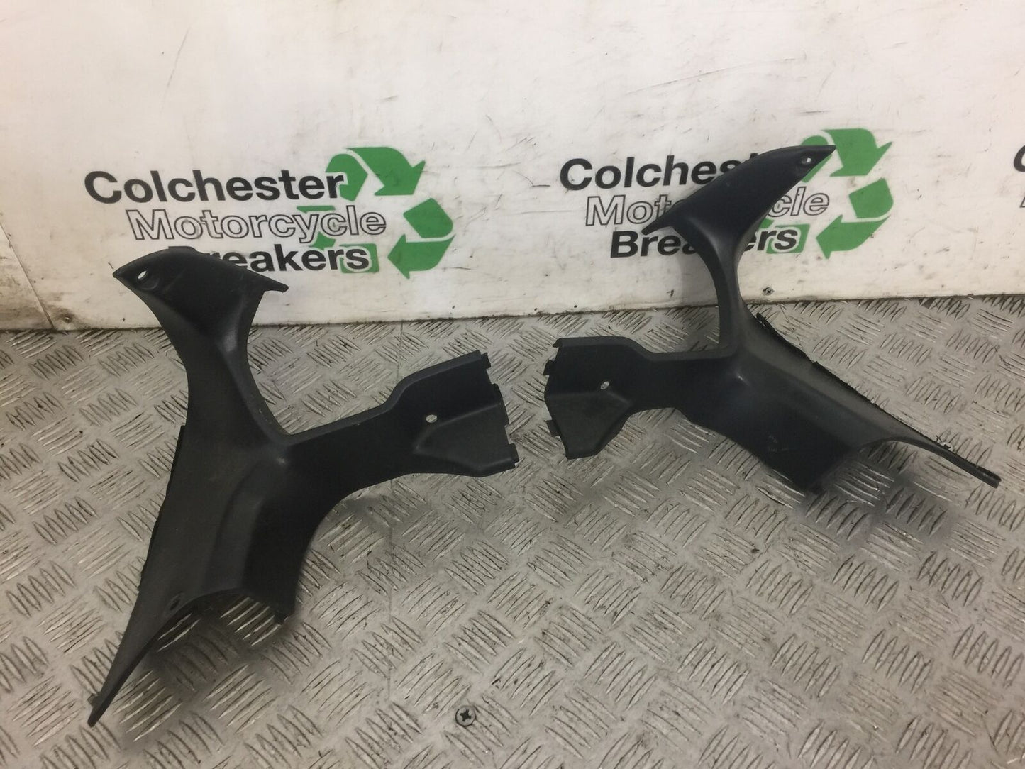 HONDA CBR1100 BLACKBIRD TOP FAIRING INFILLS  YEAR 2002 (STOCK 461)