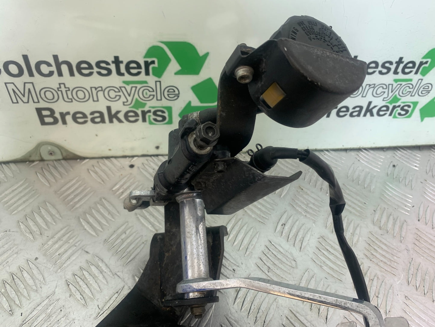 HONDA VTX1300 S-6  RIGHT FOOTBOARD  YEAR 2004-09 (CMB1159)