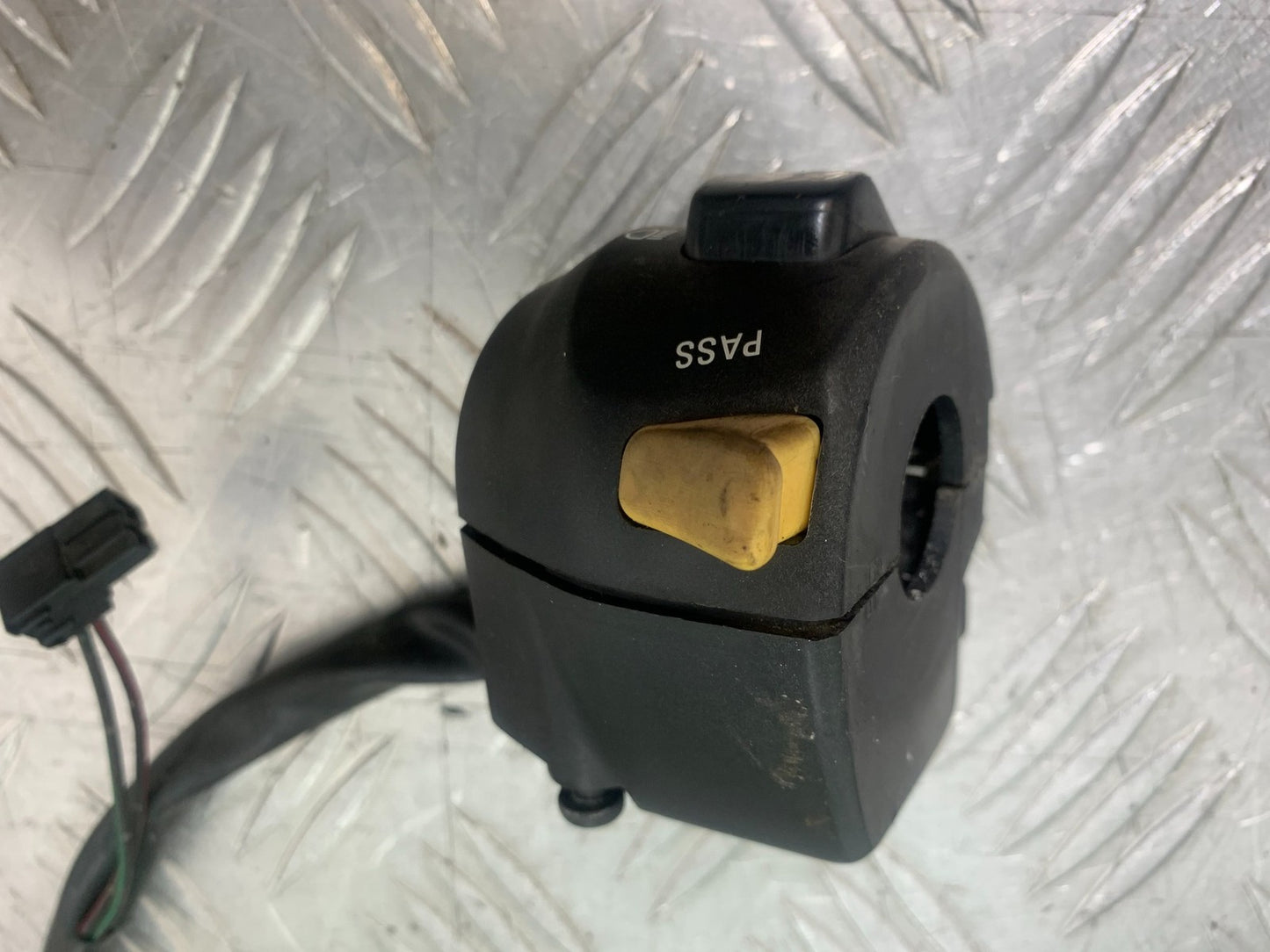 SUZUKI AN 200 UH 200 LEFT SWITCH GEAR  YEAR 2007-2009 (CMB1256)