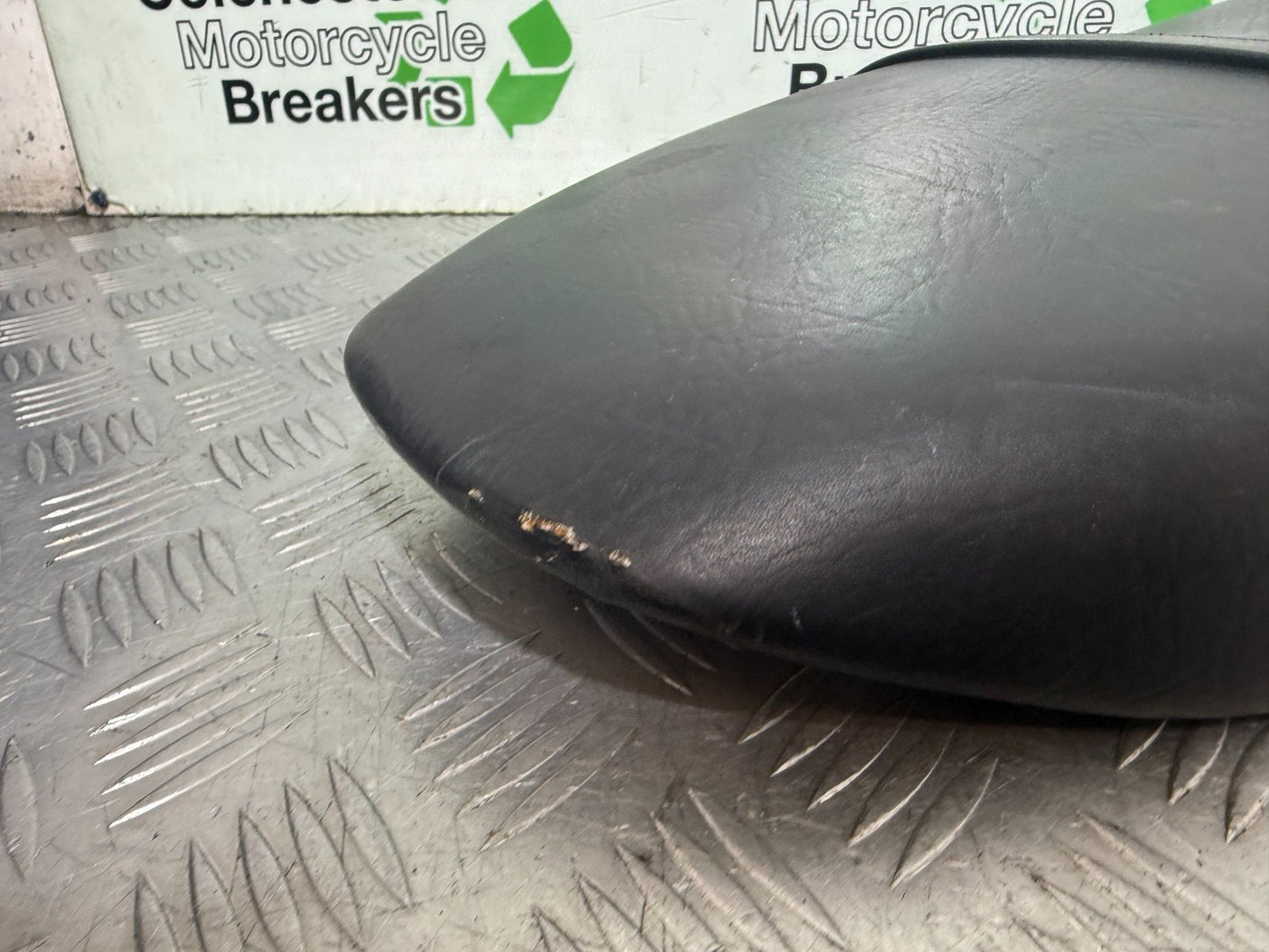 SUZUKI GSF1200 GSF 1200 BANDIT SEAT YEAR 1997-2000 NO 2