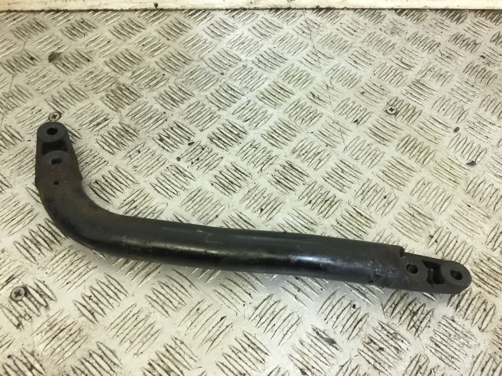 YAMAHA XJR1300 XJR 1300 FRAME RAIL YEAR 1999-2005  (STOCK 708)