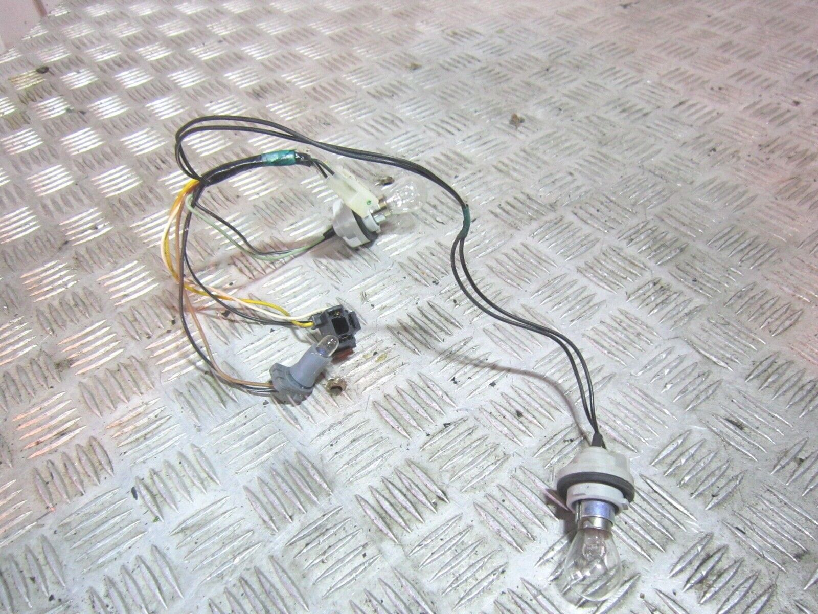 SUZUKI AN400 AN 400 BURGMAN HEADLIGHT LOOM YEAR 2000