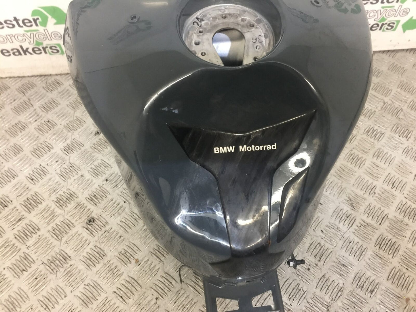 BMW S1000 R PETROL TANK YEAR 2018  (STOCK 645)