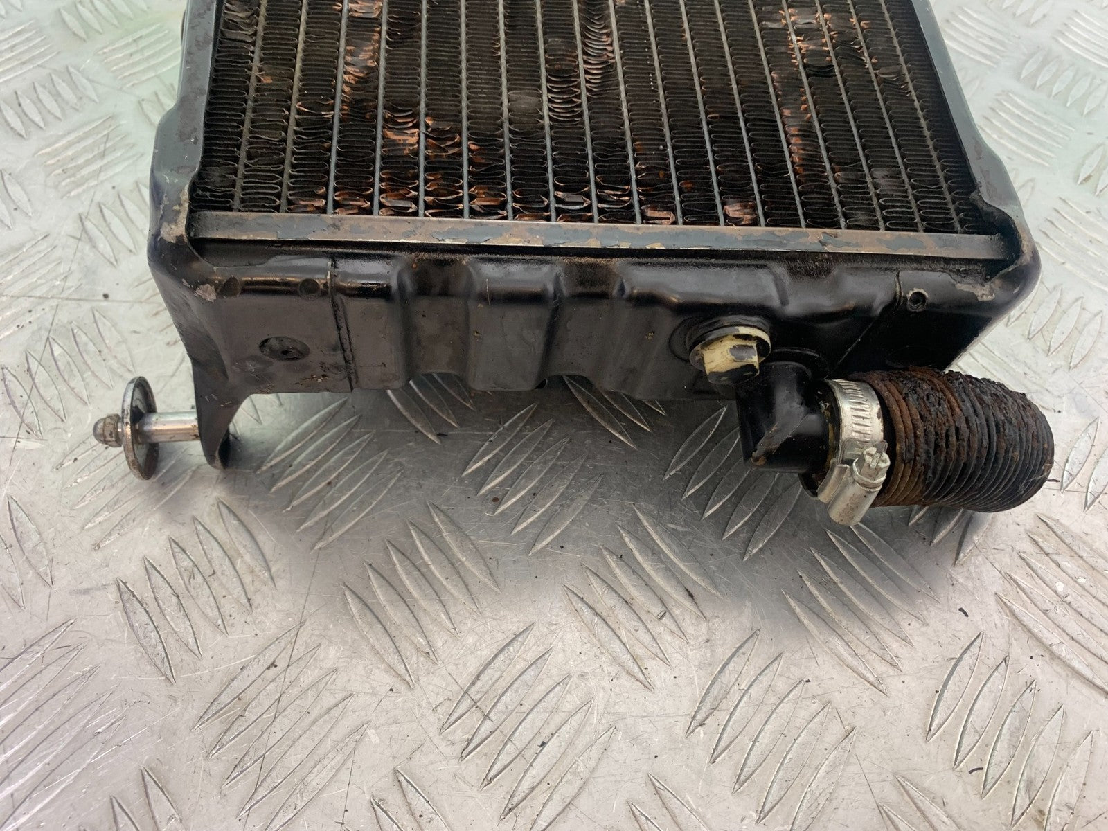 HONDA GL500 GL 500 SILVERWING RADIATOR  YEAR 1981-82  (CMB1168)