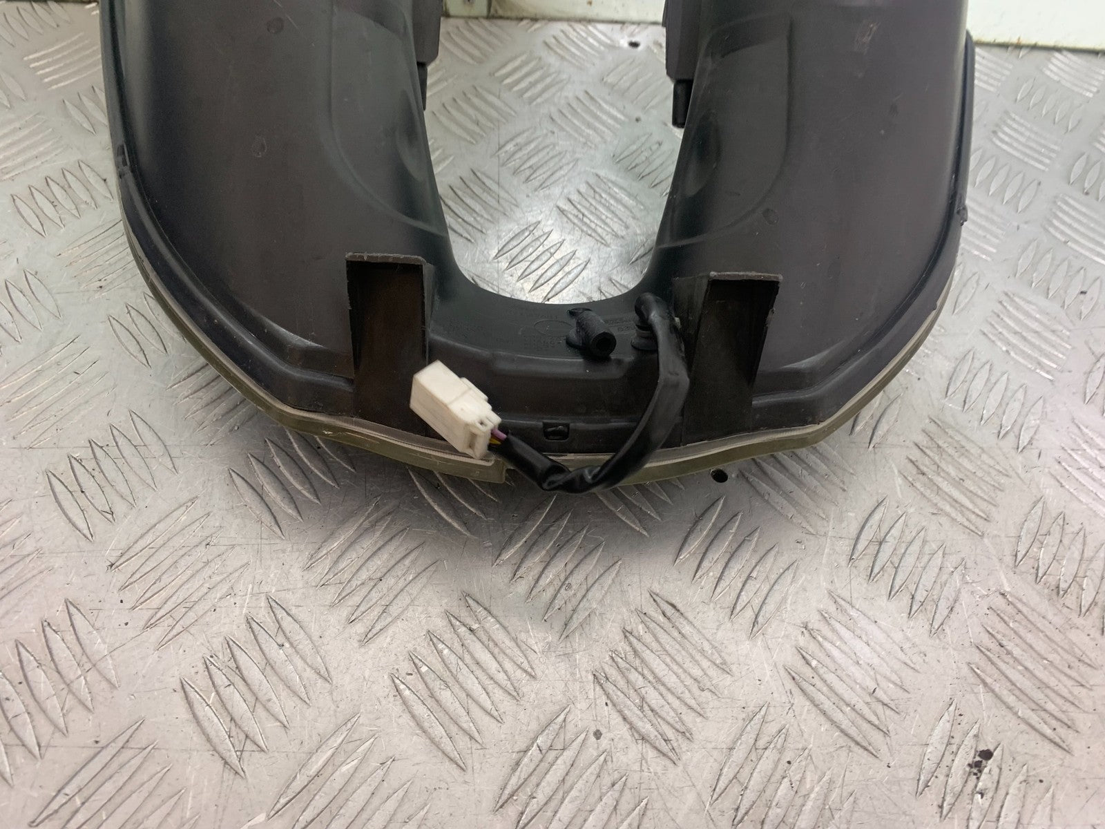 PIAGGIO MP3 250 ie HEADLIGHT  YEAR 2007 (CMB1307)