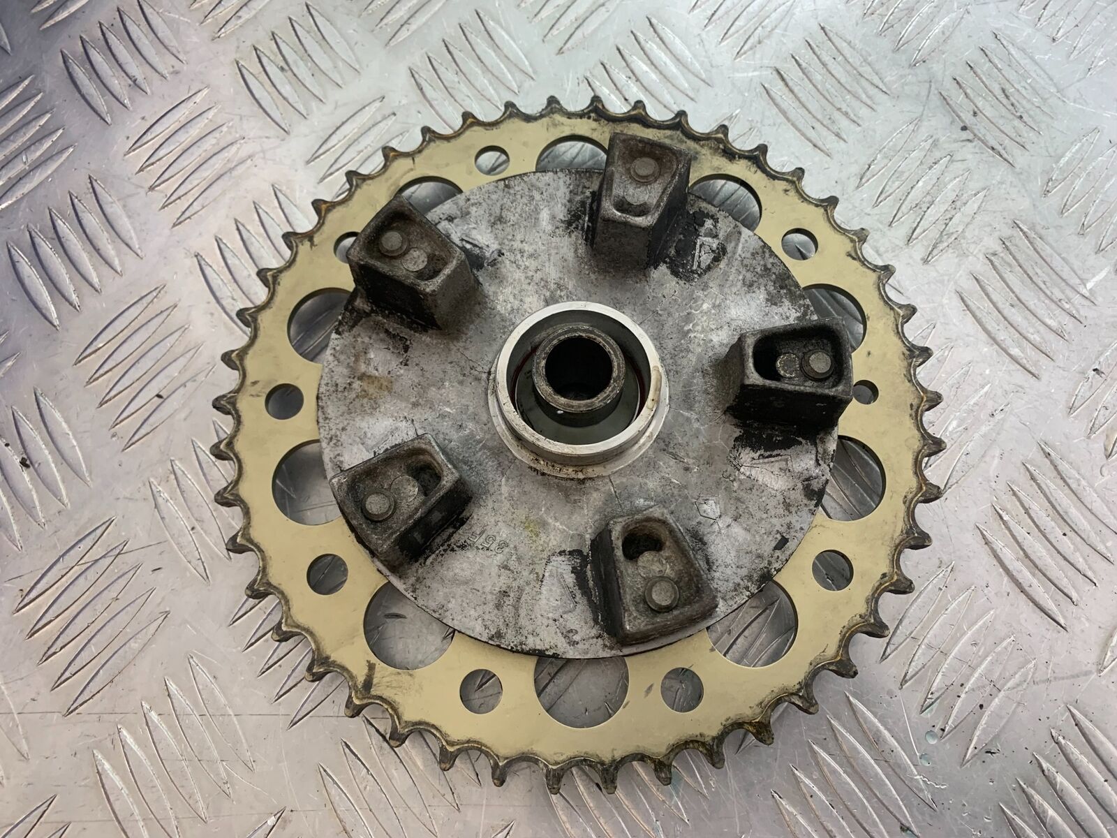SUZUKI DL 650 V-STROM SPROCKET CARRIER  YEAR 2020 (CMB1117)