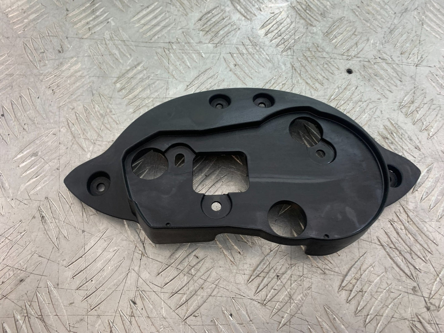 TRIUMPH 675 STREET TRIPLE R CLOCK MOUNTING PANEL YEAR 2013 - 2016 (CMB1221)