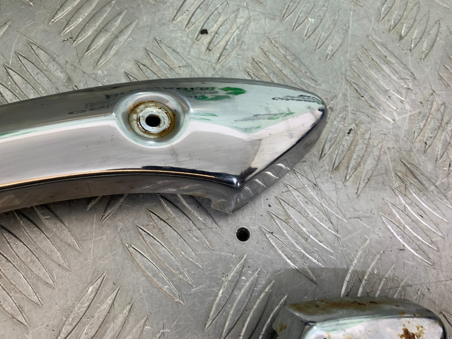 YAMAHA YBR125 CUSTOM CHROME FRAME COVERS  YEAR 2008-2016 (CMB1192)
