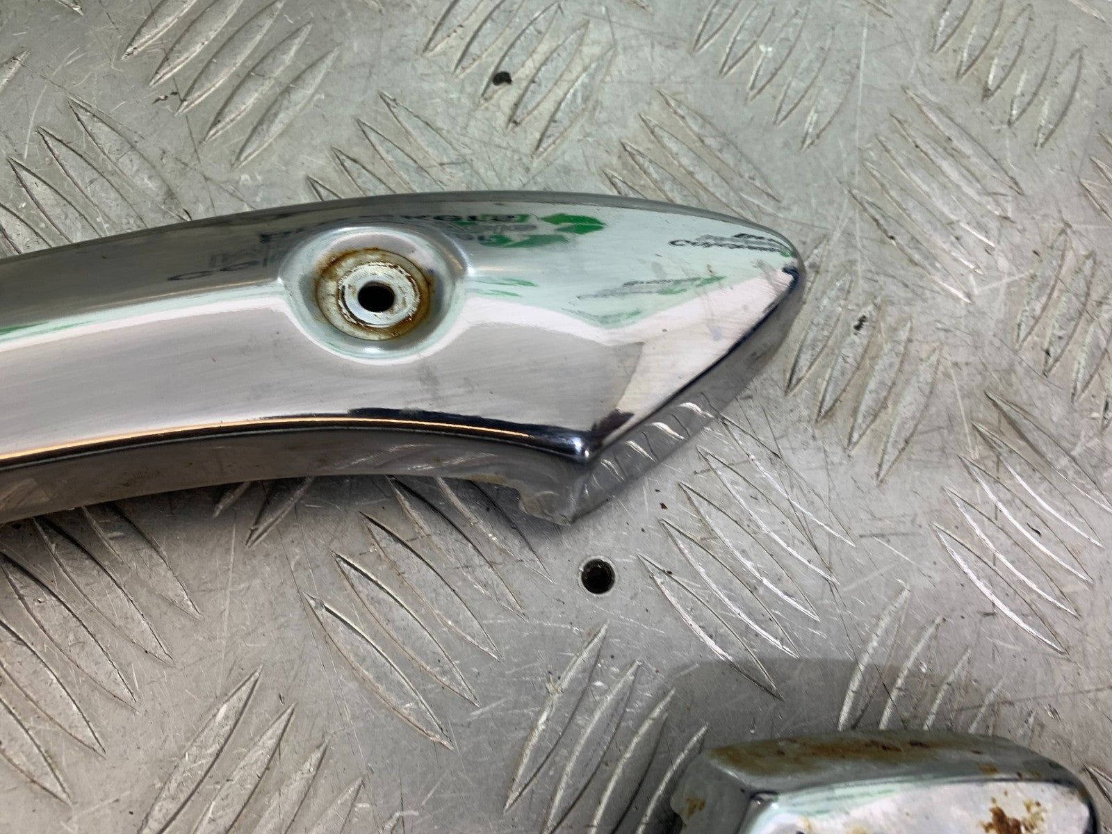 YAMAHA YBR125 CUSTOM CHROME FRAME COVERS  YEAR 2008-2016 (CMB1192)