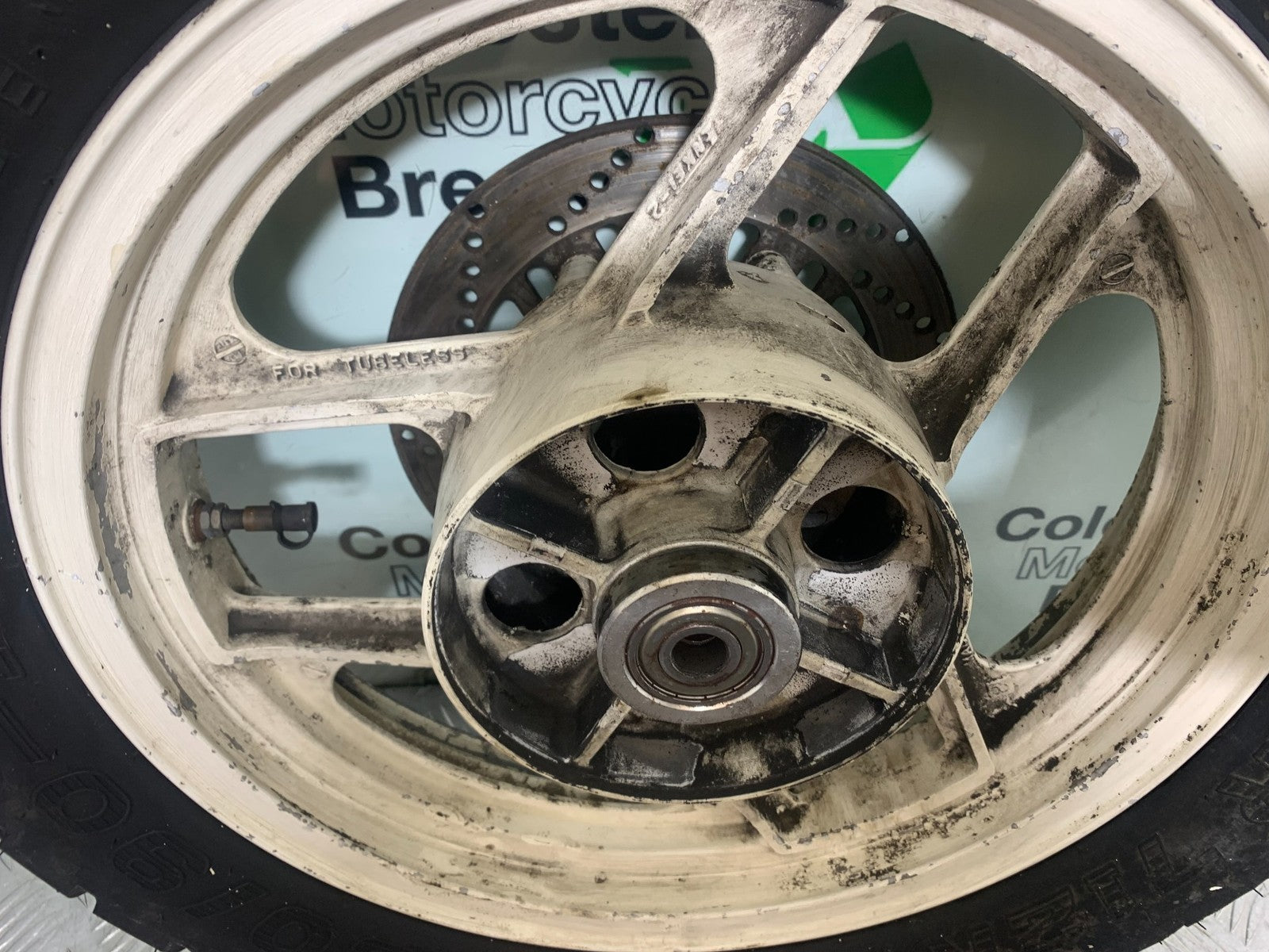 KAWASAKI GPZ600 GPZ 600 REAR WHEEL  YEAR 1988-90 (CMB1258)