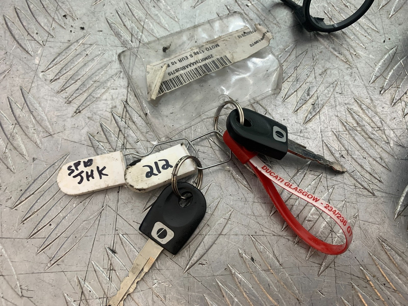 DUCATI 1198 S ECU LOCKS CLOCKS KEYS CODE   YEAR 2009-2011 (CMB1219)