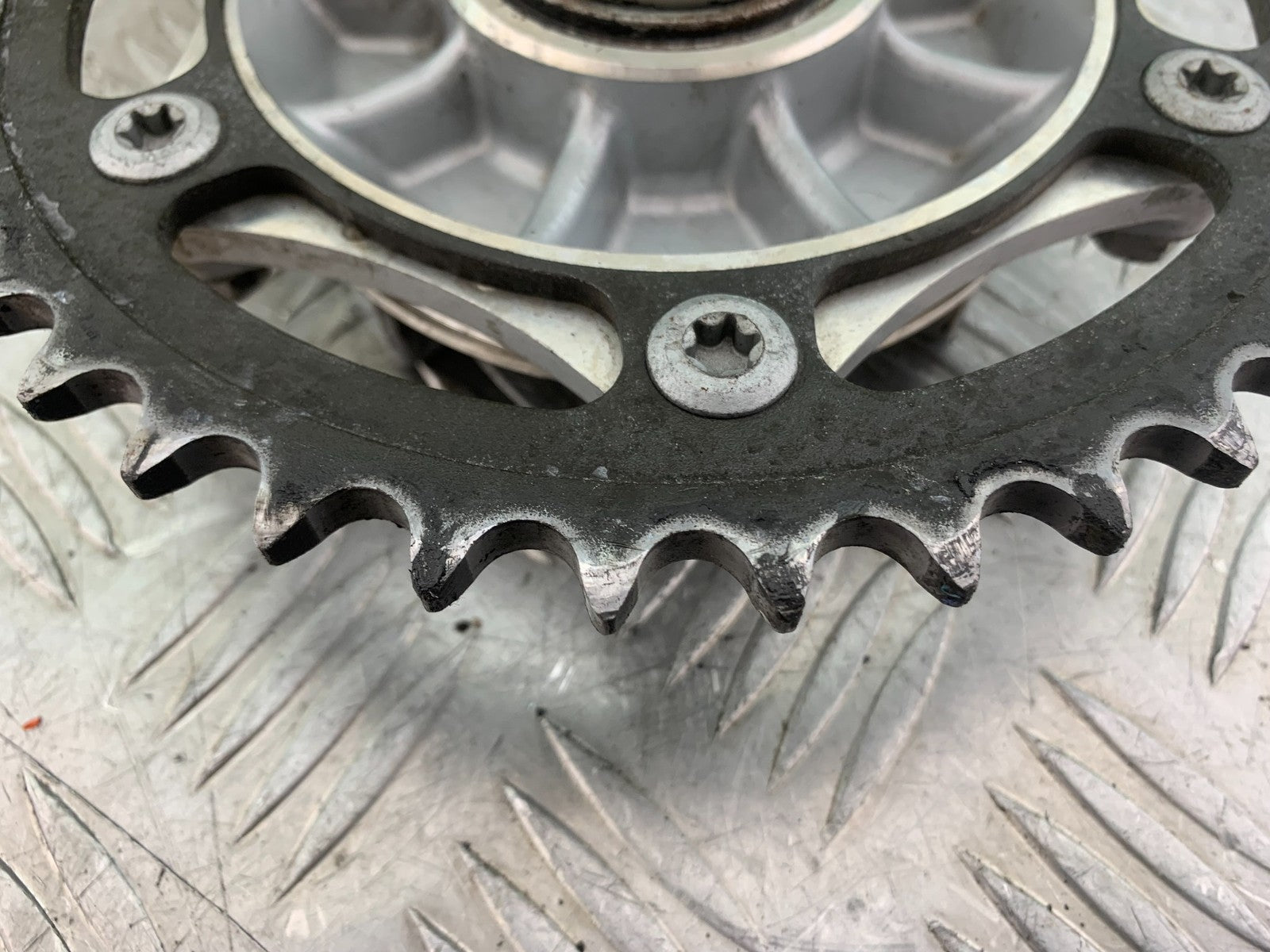KTM 690 DUKE R LC4 REAR SPROCKET CARRIER YEAR 2012-2015  (CMB1180)