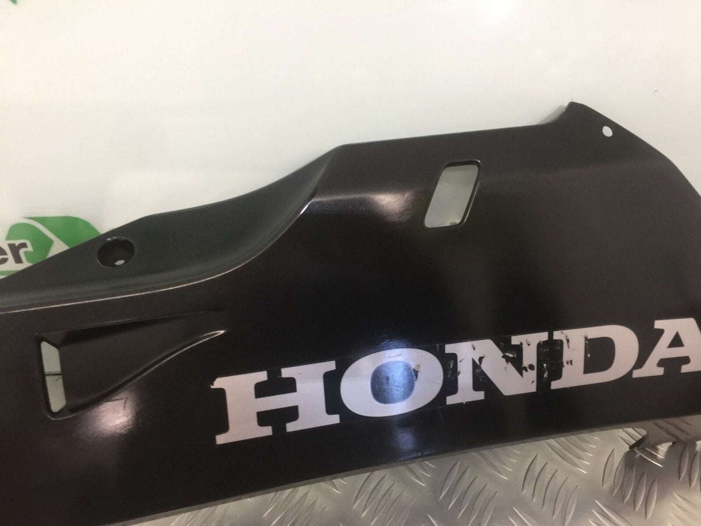 HONDA CBR600 RR RIGHT BELLYPAN  YEAR 2005-2006 (STOCK 933)