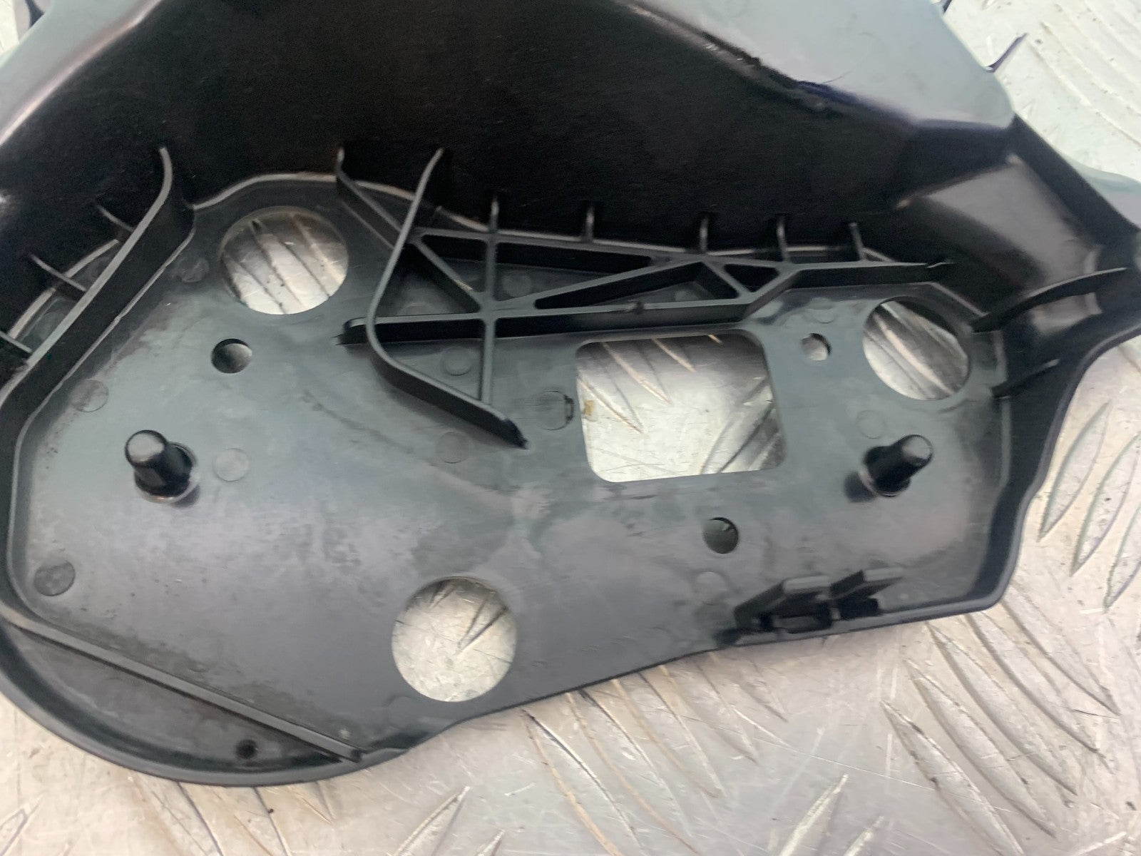 TRIUMPH 675 STREET TRIPLE CLOCK MOUNTING PLATE   2013-2016 (CMB1186)