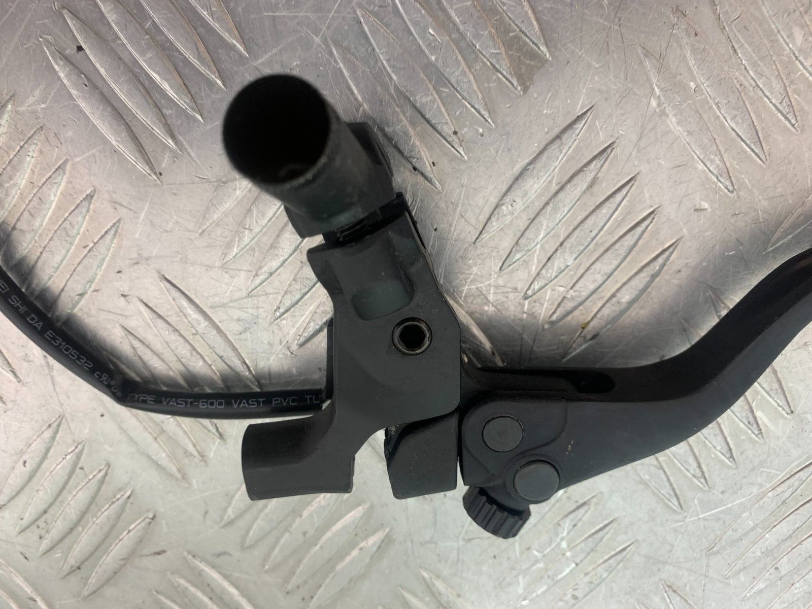 KTM 790 DUKE CLUTCH LEVER AND BRACKET YEAR 2018-2021  (CMB11150)