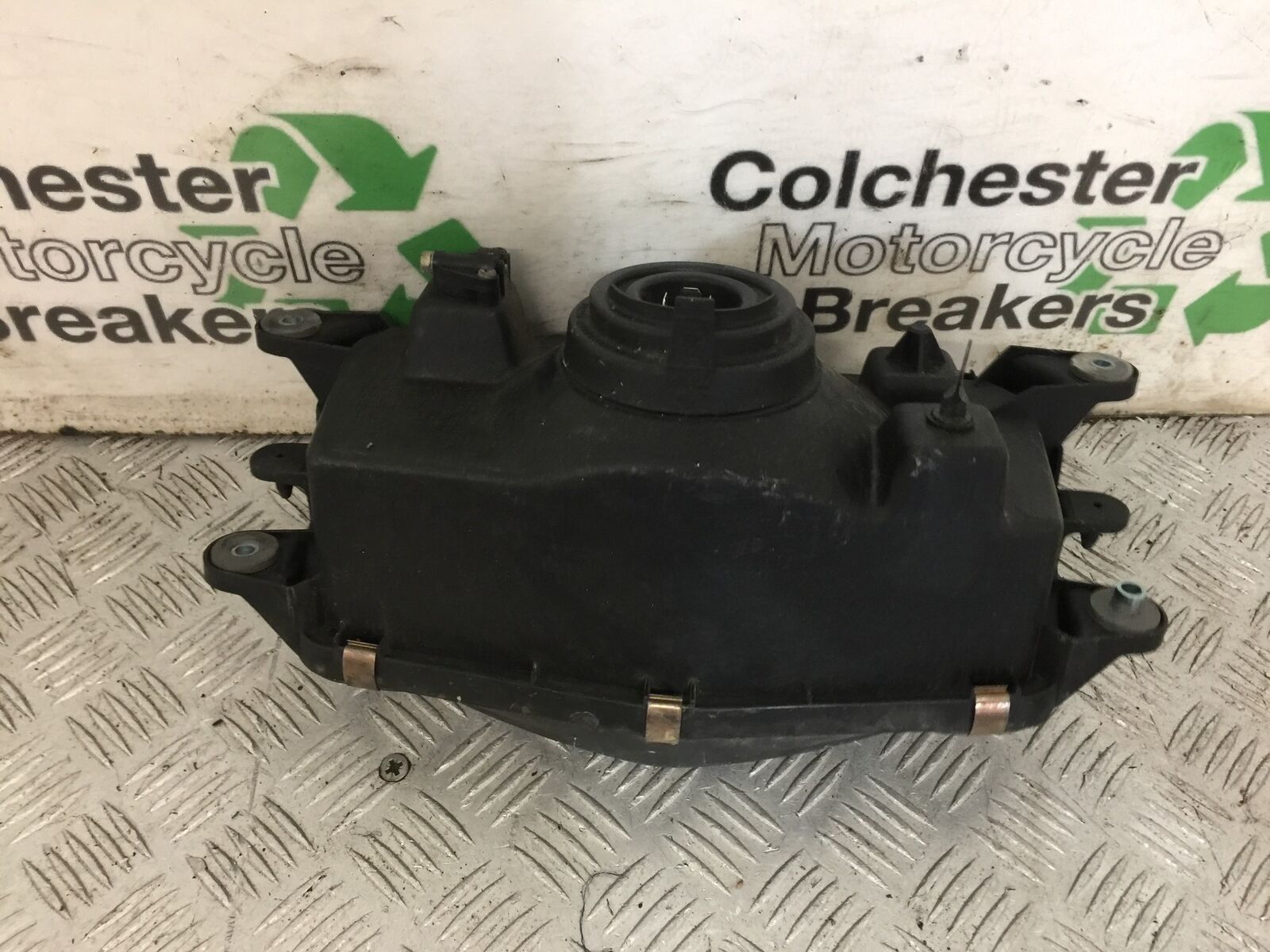 KAWASAKI ZX9R ZX9B HEADLIGHT YEAR 1994 (STOCK 860)