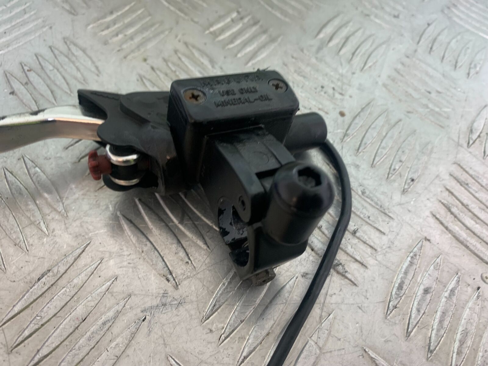 KTM 990 SUPERMOTO T CLUTCH MASTER CYLINDER   YEAR 2010-2011  (CMB1127)