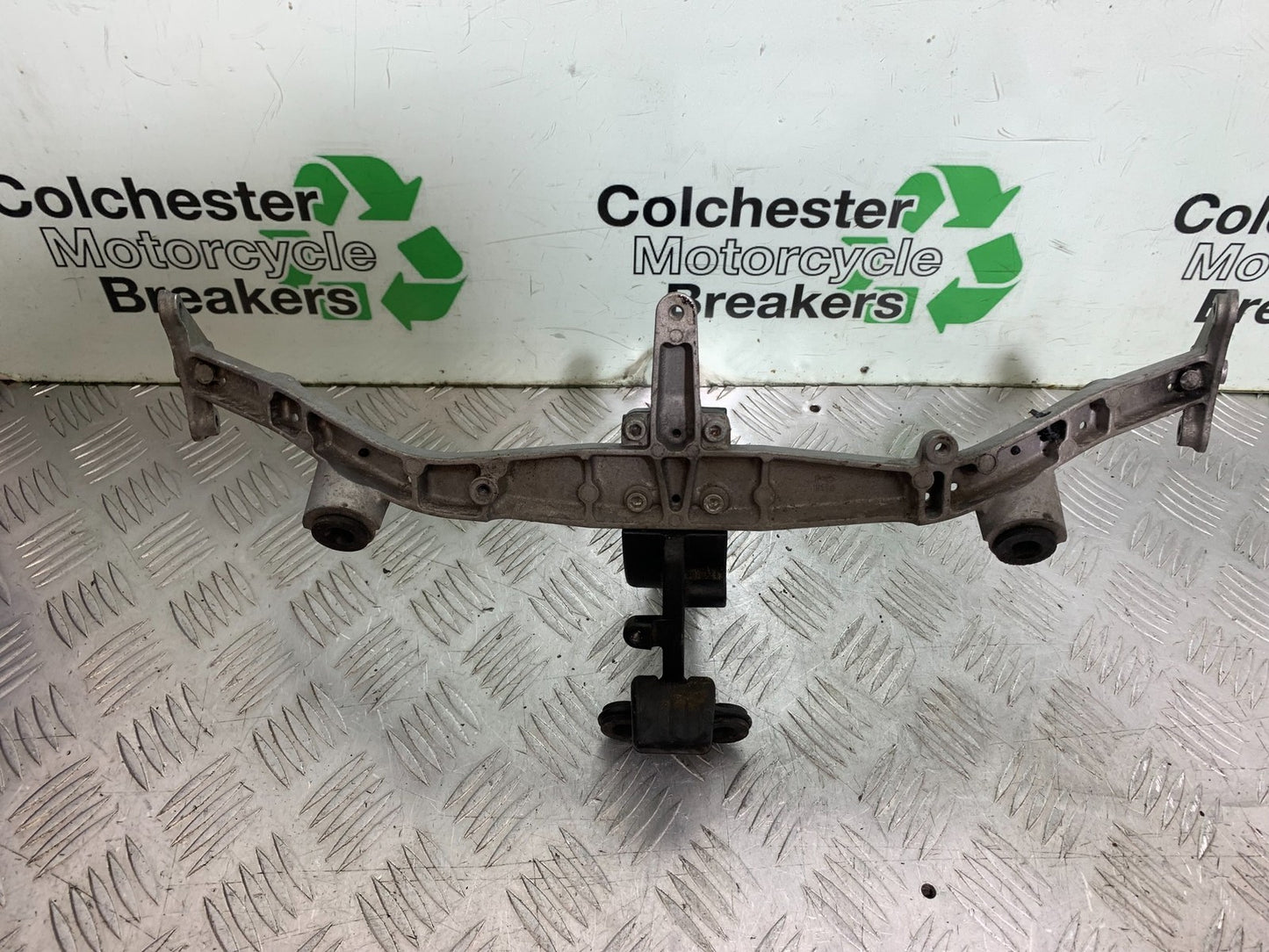 KAWASAKI GTR1400 GTR 1400 FAIRING BRACKET  YEAR 2007-2009 (CMB1306)