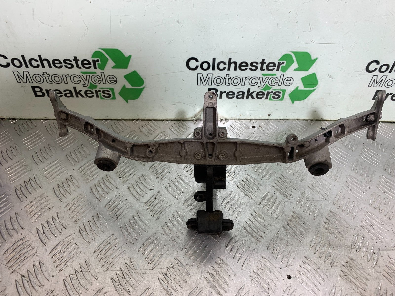 KAWASAKI GTR1400 GTR 1400 FAIRING BRACKET  YEAR 2007-2009 (CMB1306)