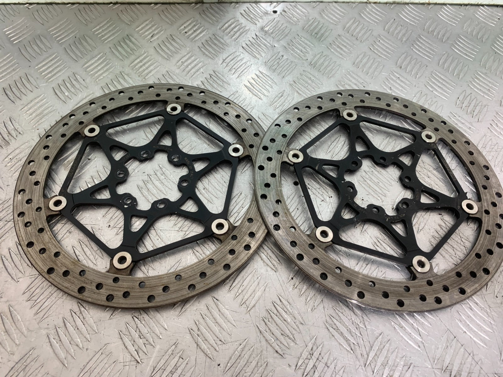 APRILIA TUONO 1000 V4R FRONT BRAKE DISCS   YEAR 2011-13  (CMB1331)