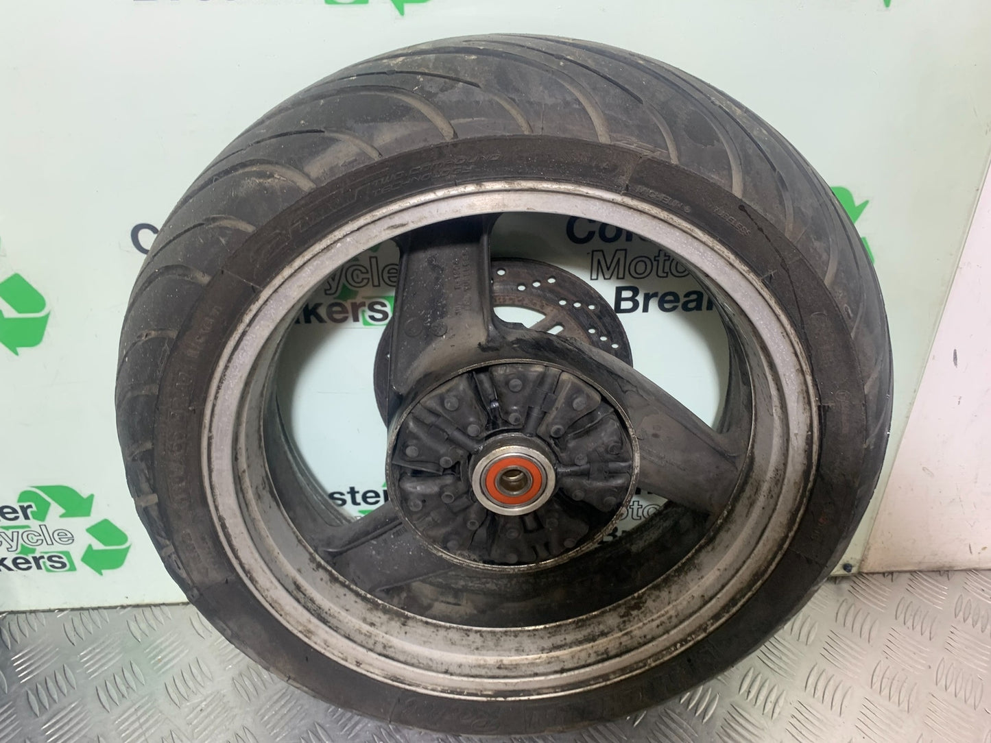 KAWASAKI ZZR1100 D REAR WHEEL AND DISC YEAR 1993-2001 (CMB1164)