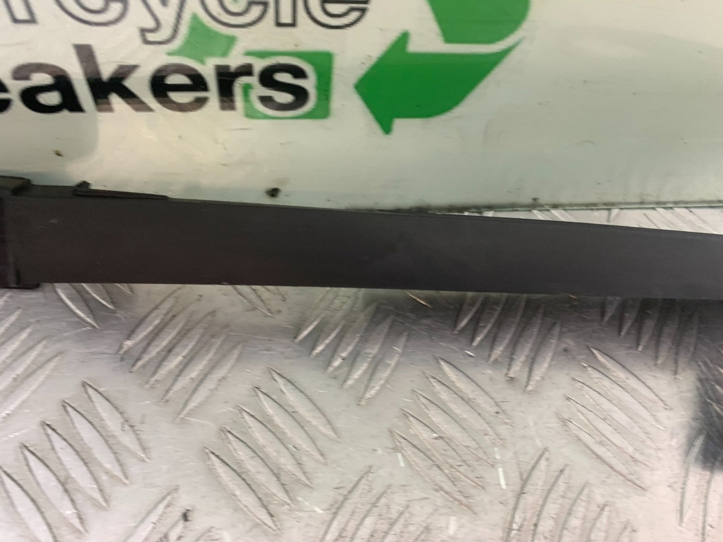 BMW S1000 RR CHAIN GUARD  YEAR 2015-2018 (CMB1246)