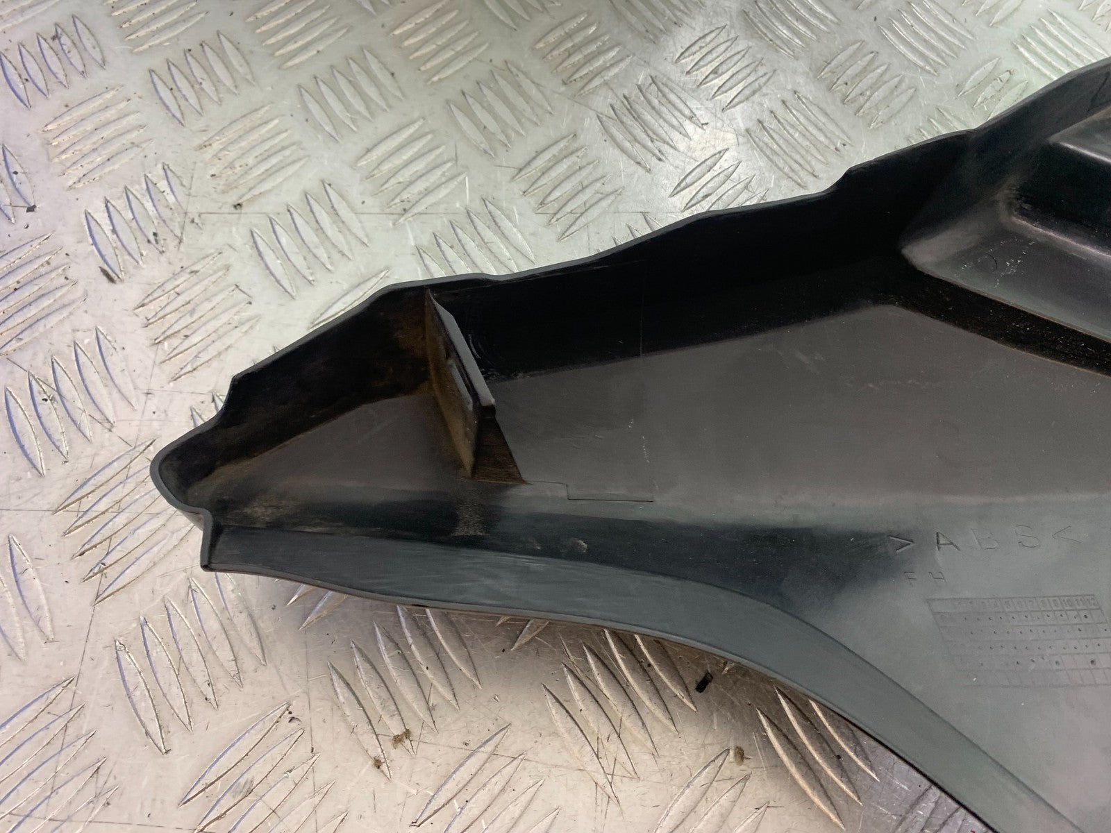 YAMAHA YBR125 YBR 125 RIGHT SIDE PANEL YEAR 2010-2017 (CMB1252)