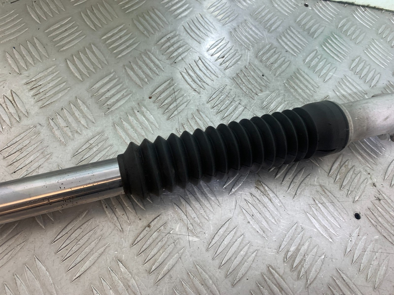 HONDA GL500 GL 500 SILVERWING FRONT LEFT FORK  YEAR 1981-82  (CMB1168)