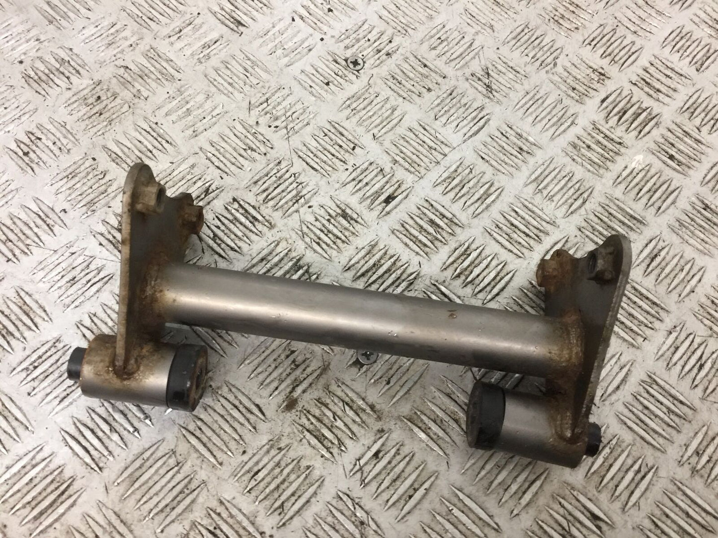 KAWASAKI VN900 VN 900 CUSTOM FRAME BRACKET   YEAR 2015  (STOCK 780)