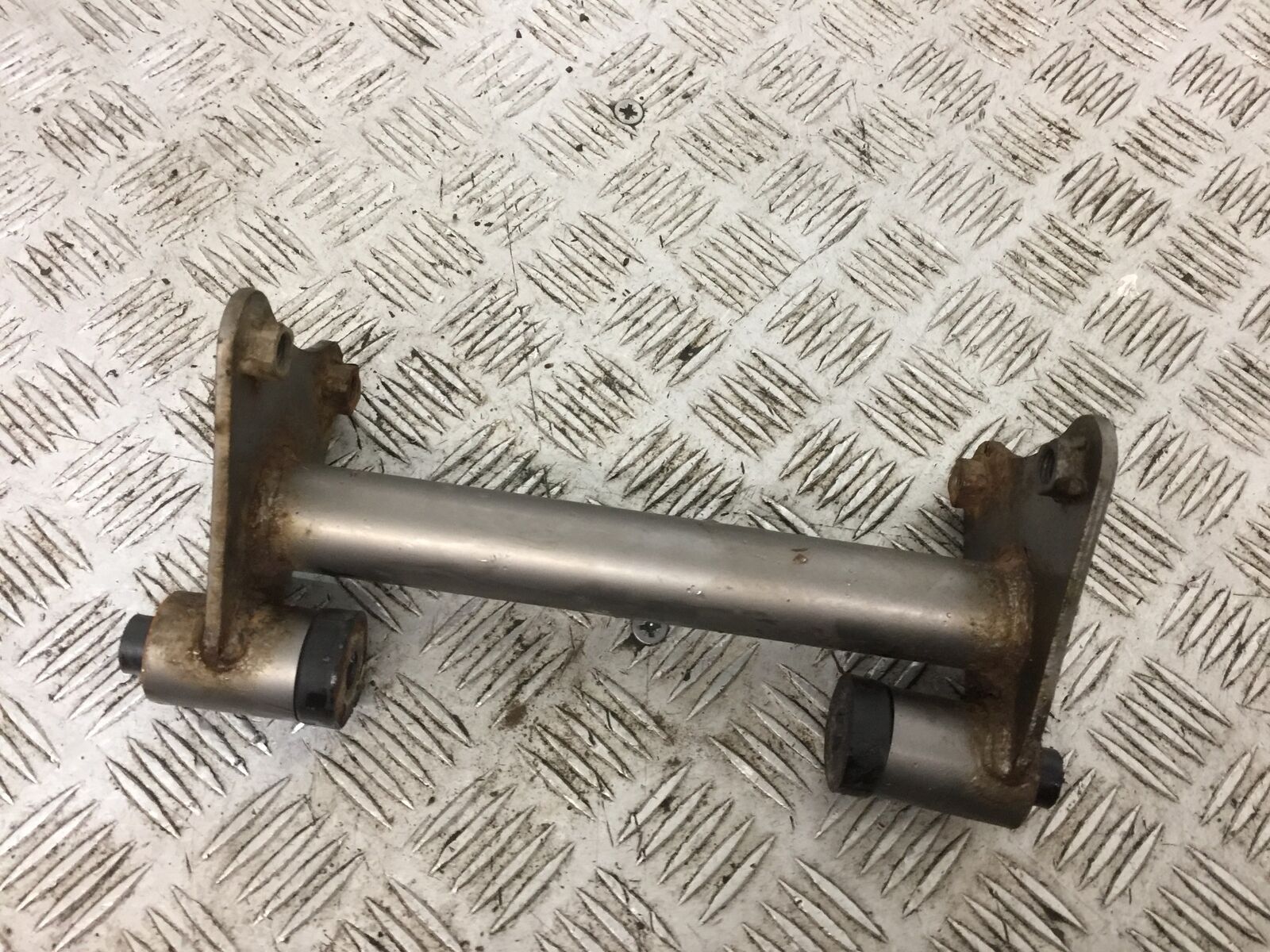 KAWASAKI VN900 VN 900 CUSTOM FRAME BRACKET   YEAR 2015  (STOCK 780)