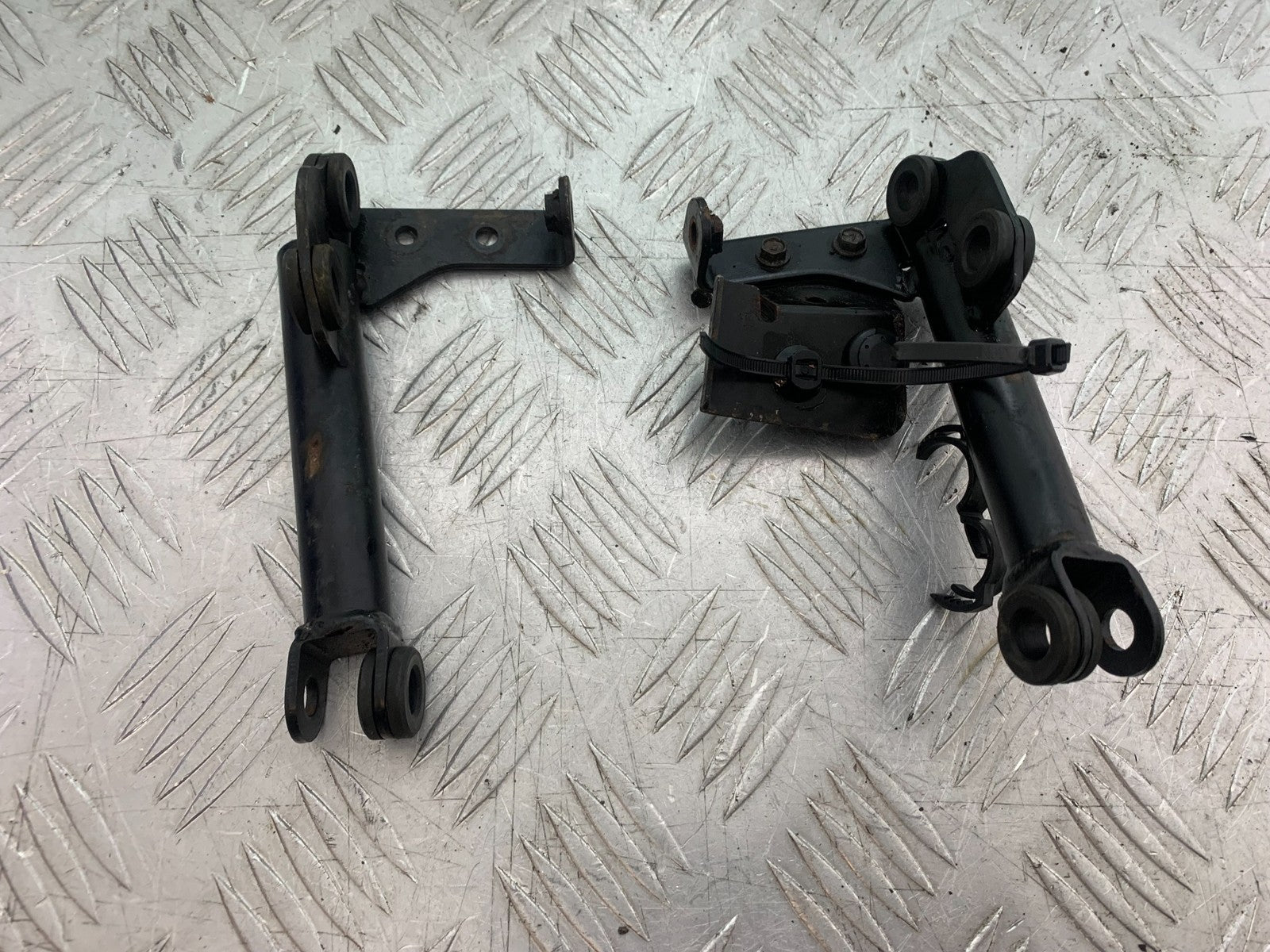 KAWASAKI Z1000 SX ENGINE BRACKETS   YEAR 2014-16 (CMB1264)