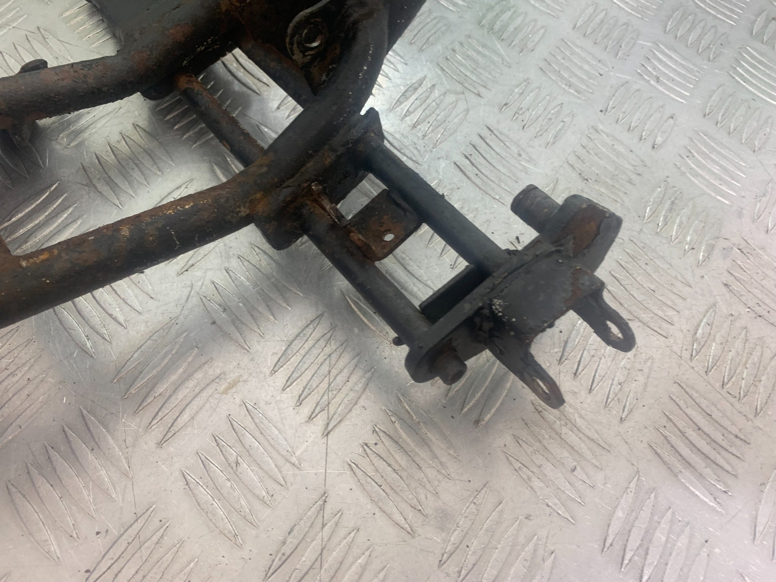 PIONEER XF250 ENGINE BRACKET YEAR 2009 (CMB1143)