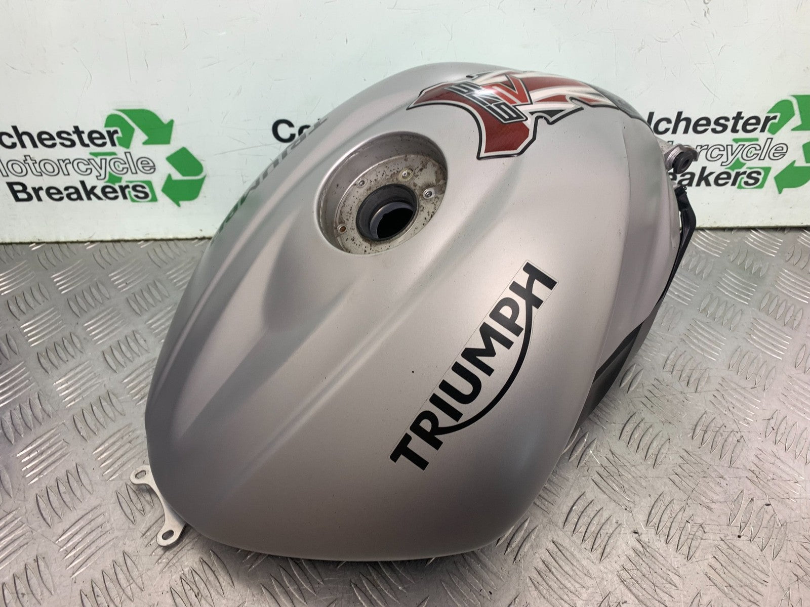 TRIUMPH 675 STREET TRIPLE RX PETROL TANK    2015- 2017 (CMB1299)