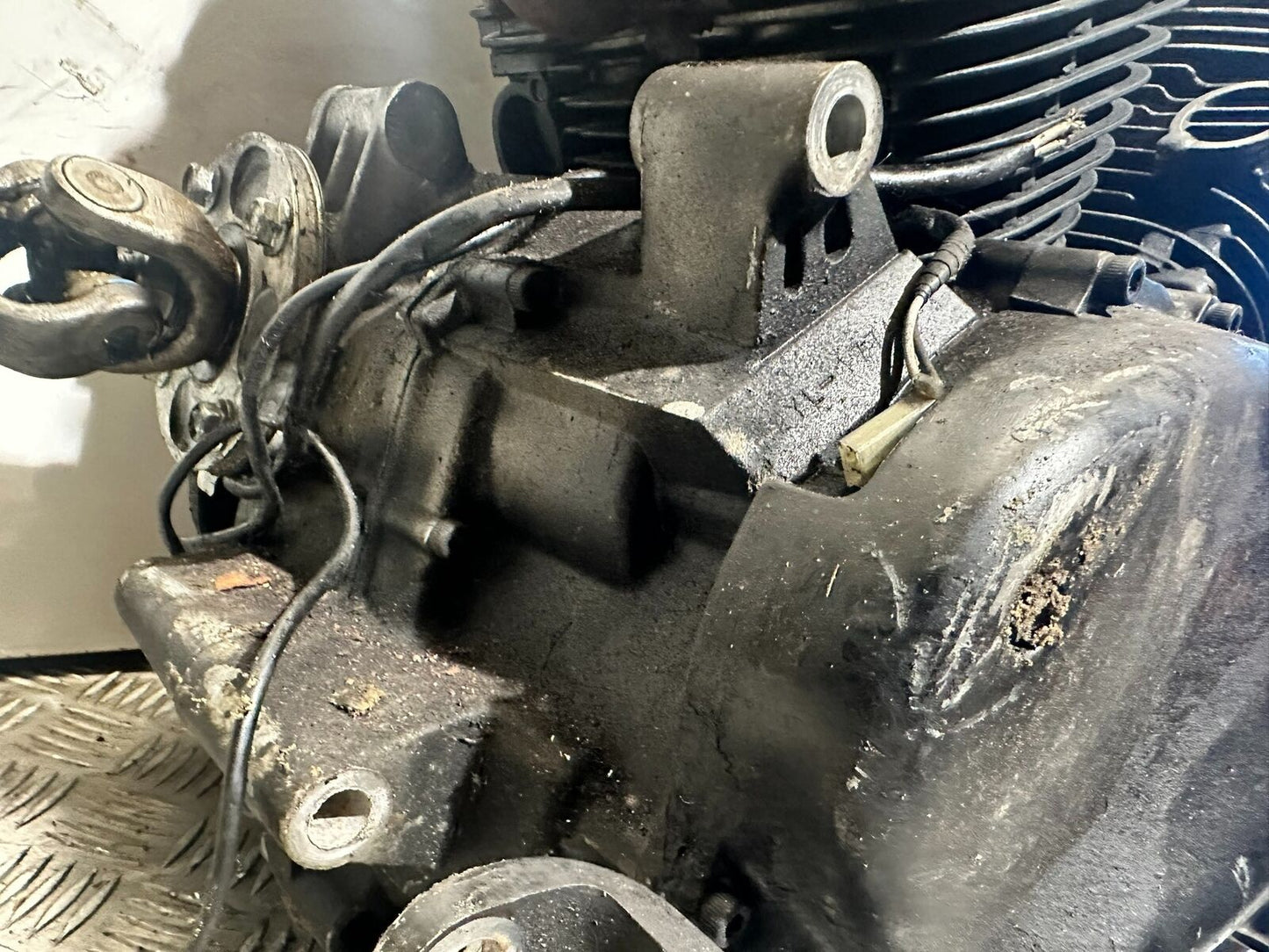 YAMAHA XV535 XV 535 VIRAGO ENGINE YEAR 1994-02 (CMB1044)