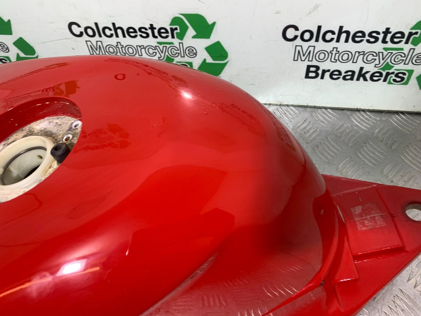 DUCATI 1198 S PETROL TANK  YEAR 2009-2011 (CMB1219)