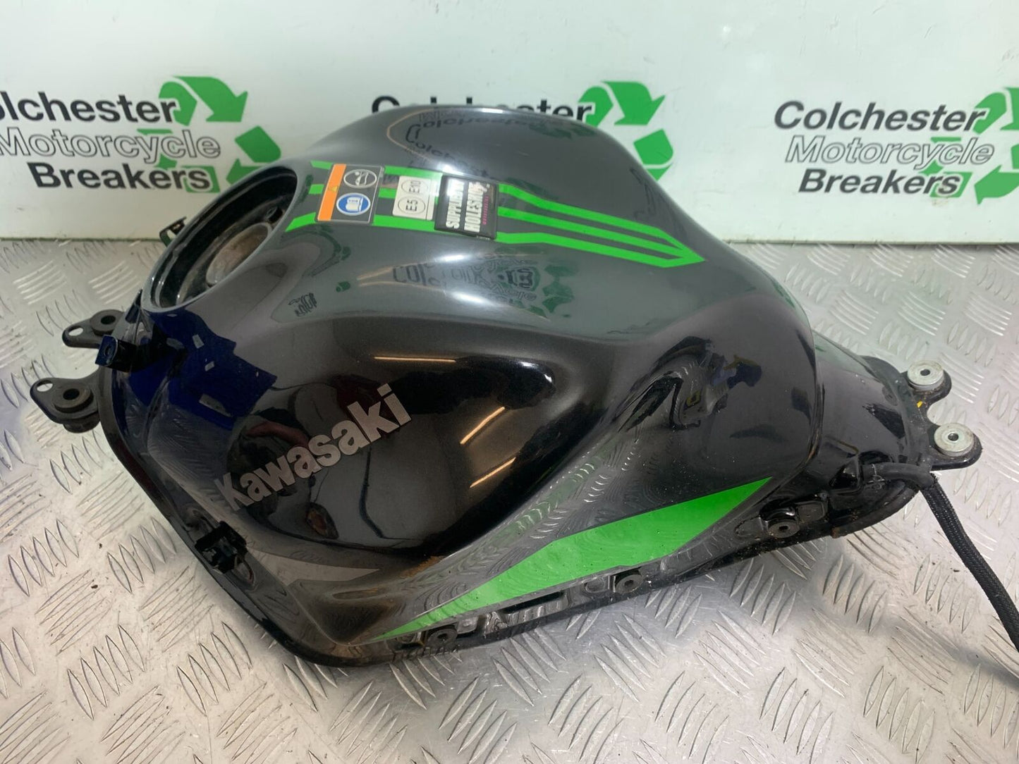 KAWASAKI Z650 ER650 KNFAN PETROL TANK YEAR 2022-2024 (CMB1112)