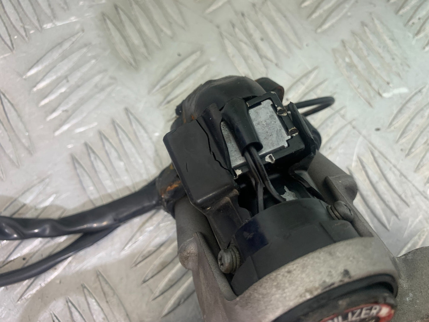 KAWASAKI ZX6R ZX6 R P7F P8F ECU LOCKS KEY   YEAR 2007-08 (CMB1165)